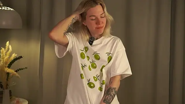 DianeHonnette online show from April 4, 2026, 7:20 pm