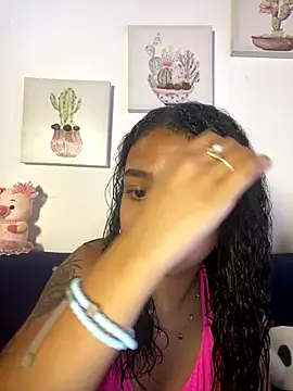 Suzanelee1 online show from January 7, 2026, 1:21 am