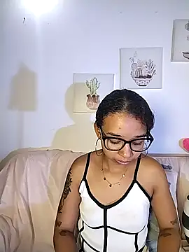 Suzanelee1 online show from October 30, 2025, 4:00 am