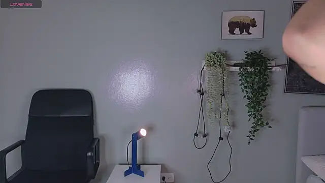 KeendraFox  online show from February 2, 2026, 10:36 am