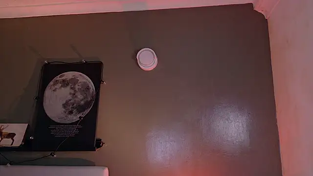 Snapshot of KeendraFox_ chatting on December 5, 2025, 10:36 am KeendraFox online show from December 5, 2025, 10:36 am