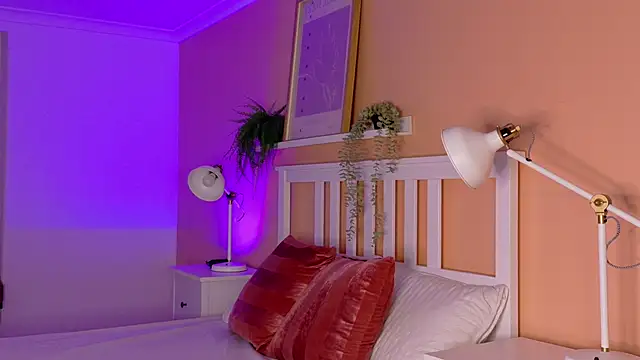 KeendraFox  online show from March 15, 2026, 11:39 am