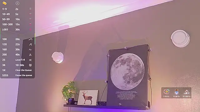 Snapshot of KeendraFox_ chatting on October 14, 2025, 10:16 am KeendraFox online show from October 14, 2025, 10:16 am