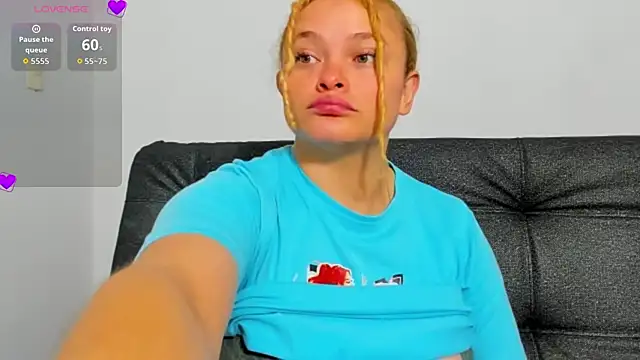 Cherrysweetyx online show from February 3, 2026, 12:10 pm