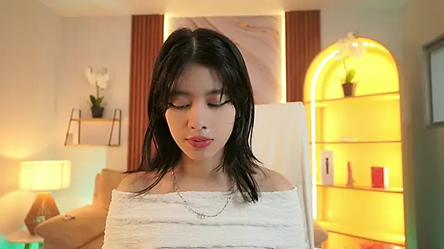 BillieBrownn online show from April 11, 2026, 7:06 pm