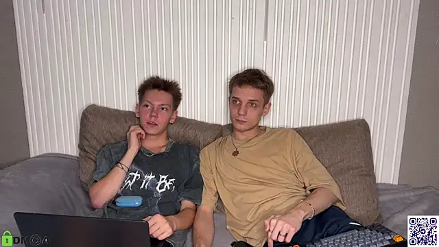 Snapshot of Eaton_ chatting on October 13, 2025, 3:46 pm Eaton online show from October 13, 2025, 3:46 pm