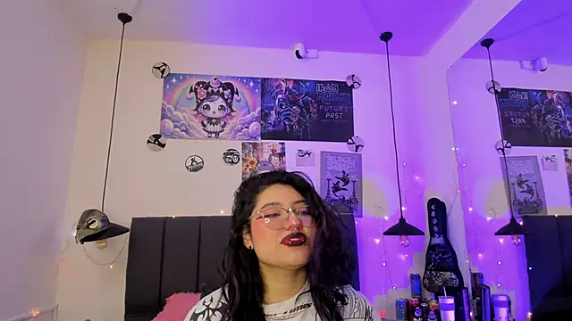 SabrinaV  online show from June 4, 2026, 11:26 am