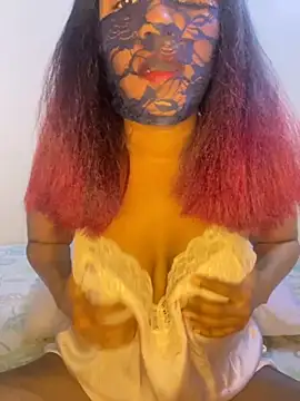 morjana2001 online show from November 18, 2025, 5:27 pm