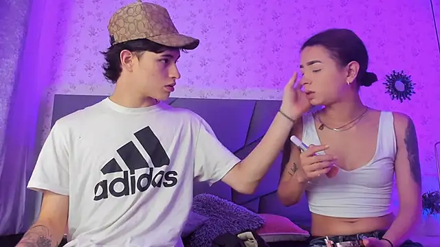 Snapshot of meganandtylerr19 chatting on November 26, 2025, 11:54 am meganandtylerr19 online show from November 26, 2025, 11:54 am