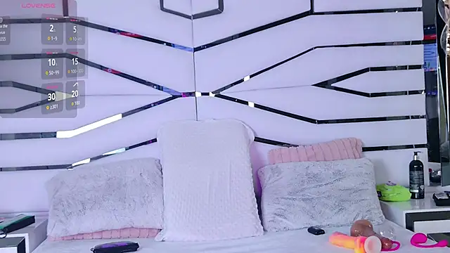 IrissBloom online show from October 30, 2025, 7:11 pm