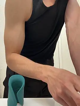 gymratforyouu online show from November 11, 2025, 4:51 am