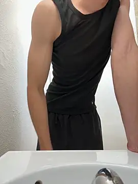 gymratforyouu online show from October 29, 2025, 9:36 pm