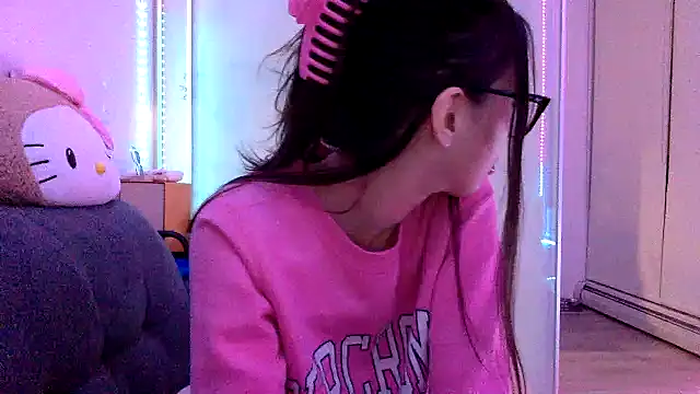 Snapshot of pinkybaby444 chatting on December 14, 2025, 2:22 pm pinkybaby444 online show from December 14, 2025, 2:22 pm