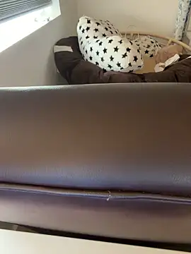 sw33th3art online show from January 5, 2026, 5:27 pm