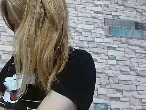 Snapshot of melodyanal chatting on October 1, 2025, 3:49 pm melodyanal online show from October 1, 2025, 3:49 pm