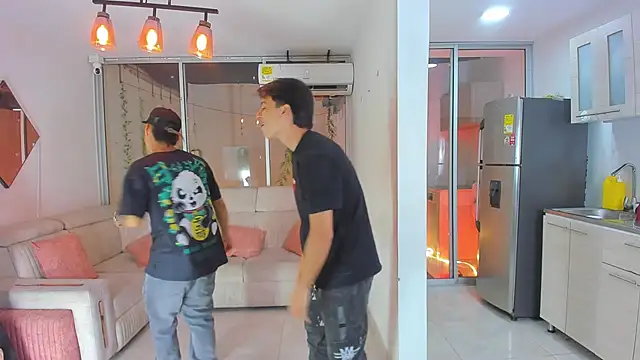 Snapshot of Houseofwarrios chatting on November 11, 2025, 5:46 am Houseofwarrios online show from November 11, 2025, 5:46 am