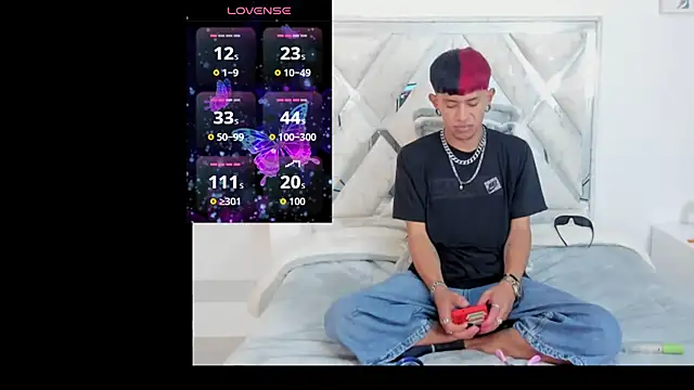 Snapshot of DemianSalvatore chatting on September 29, 2025, 2:34 pm DemianSalvatore online show from September 29, 2025, 2:34 pm