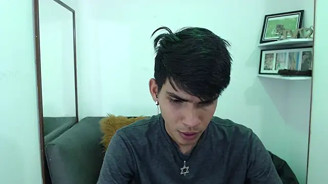 Snapshot of David_925_ chatting on November 7, 2025, 4:06 am David 925 online show from November 7, 2025, 4:06 am