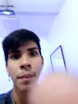 Snapshot of David_925_ chatting on November 20, 2025, 4:35 am David 925 online show from November 20, 2025, 4:35 am