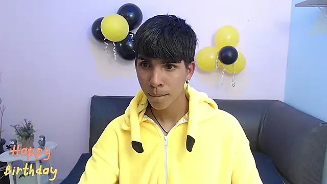 Snapshot of David_925_ chatting on September 25, 2025, 5:13 am David 925 online show from September 25, 2025, 5:13 am