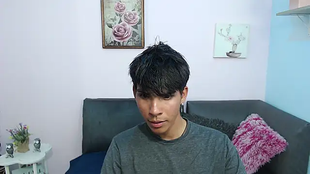 Snapshot of David_925_ chatting on September 30, 2025, 4:18 am David 925 online show from September 30, 2025, 4:18 am