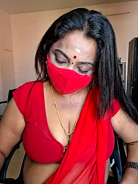 Snapshot of queendivya chatting on July 15, 2026, 4:41 am queendivya online show from July 15, 2026, 4:41 am