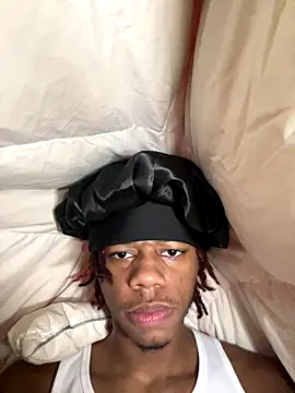 Snapshot of Zayinc chatting on September 20, 2025, 5:34 am Zayinc online show from September 20, 2025, 5:34 am