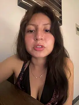 Noamilk online show from July 28, 2026, 5:37 am