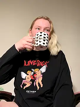 lame cat online show from October 10, 2025, 1:06 am