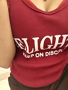 Snapshot of Sweets-jaanu chatting on January 14, 2026, 11:36 am Sweets-jaanu online show from January 14, 2026, 11:36 am