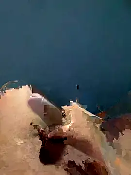 kylieputinha online show from October 10, 2025, 3:40 am