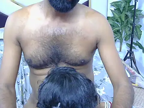 Lovelyy-couple online show from September 27, 2025, 6:36 pm