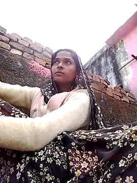 Hot reshmaji online show from February 2, 2026, 4:44 am