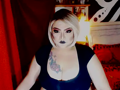 Snapshot of misstresbigcockXXp chatting on September 23, 2025, 2:40 am misstresbigcockXXp online show from September 23, 2025, 2:40 am
