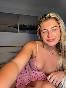 Snapshot of BabyBluexox chatting on June 16, 2026, 8:58 am BabyBluexox online show from June 16, 2026, 8:58 am