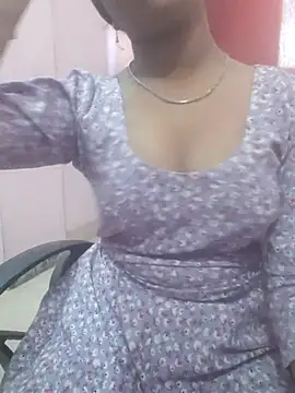 pari rani7 online show from February 25, 2026, 3:18 am