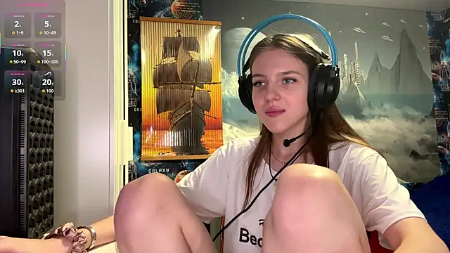 Snapshot of Elira_Breeze chatting on November 24, 2025, 12:38 pm Elira Breeze online show from November 24, 2025, 12:38 pm