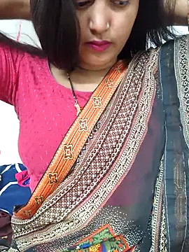 Snapshot of suzika_ chatting on November 12, 2025, 9:40 pm suzika online show from November 12, 2025, 9:40 pm