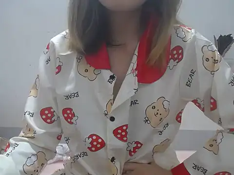 Snapshot of Hannie_26 chatting on October 26, 2025, 12:38 pm Hannie 26 online show from October 26, 2025, 12:38 pm