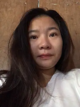 emiu xinh03 online show from October 23, 2025, 12:31 am