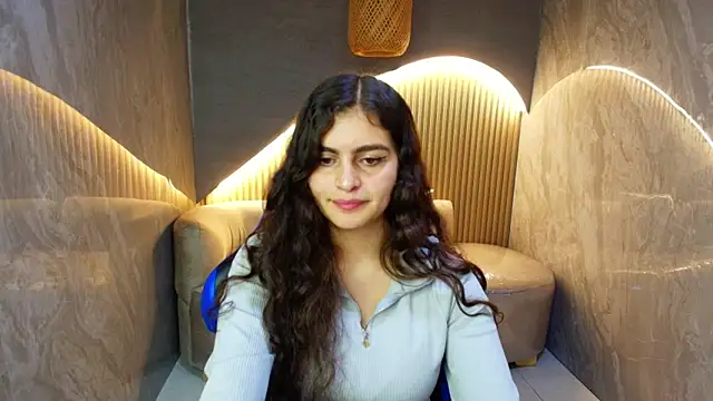 Snapshot of dany_r_ chatting on October 28, 2025, 1:10 pm dany r online show from October 28, 2025, 1:10 pm