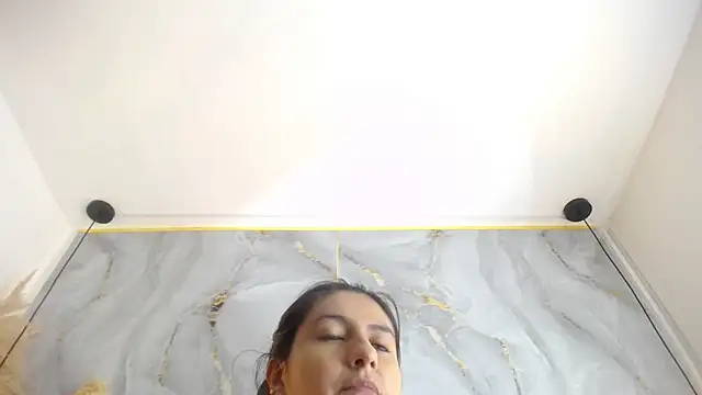 Snapshot of Samy_moore14 chatting on December 15, 2025, 2:34 pm Samy moore14 online show from December 15, 2025, 2:34 pm