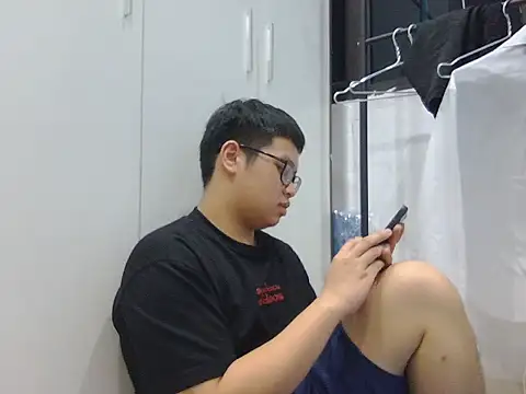 loveninja online show from April 6, 2026, 12:39 pm