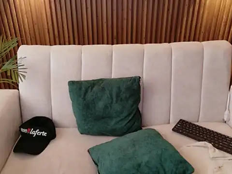 dirty feelena online show from November 22, 2025, 6:07 pm