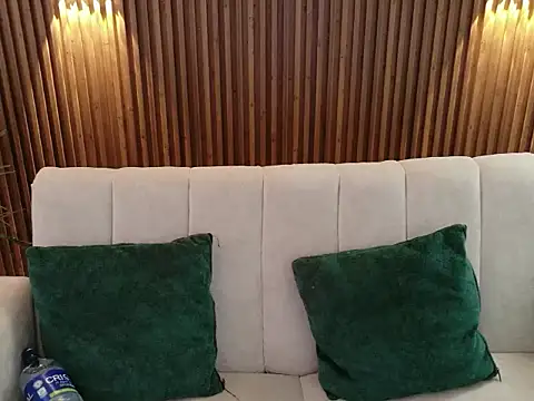 Snapshot of dirty_feelena chatting on December 18, 2025, 4:44 pm dirty feelena online show from December 18, 2025, 4:44 pm