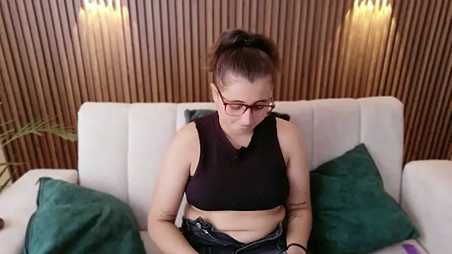 dirty feelena online show from November 6, 2025, 5:06 pm