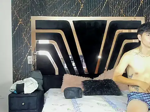 ElyANDByron online show from October 15, 2025, 1:41 pm