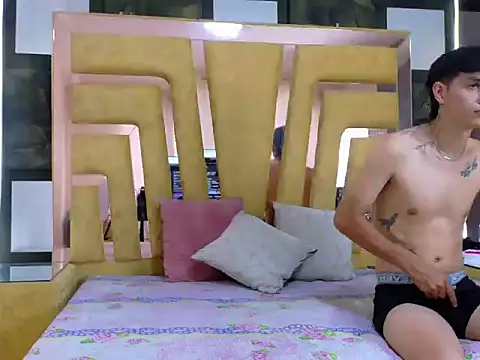 ElyANDByron online show from October 3, 2025, 8:32 pm