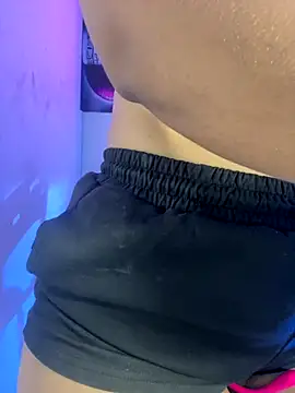 Snapshot of becca_wilsson chatting on November 22, 2025, 9:30 am becca wilsson online show from November 22, 2025, 9:30 am