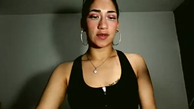 Snapshot of Miia__strog chatting on October 8, 2025, 11:12 am Miia  strog online show from October 8, 2025, 11:12 am